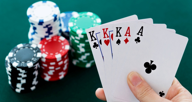 Tips on Playing Online Poker for Real Money